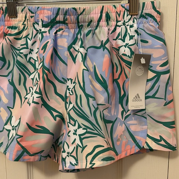 NWT Adidas Big Girls Abstract Swirl Active Shorts size 14 large - Picture 3 of 5